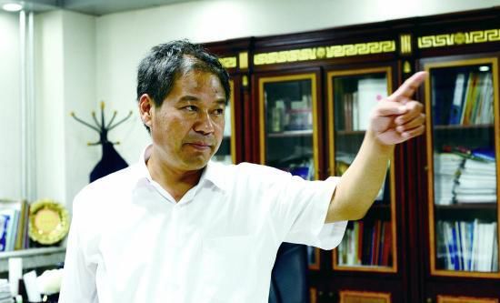 蓝翔就业率黑幕曝光：异地分配工作目的是收费
