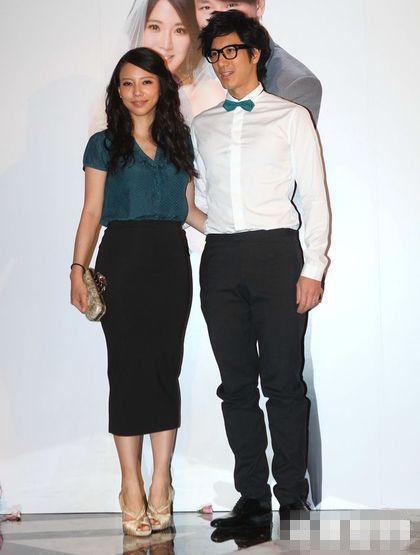 王力宏与妻子参加陶喆婚礼