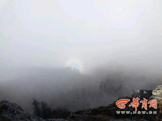 太白山现神奇“佛光”能清晰看见“佛影”