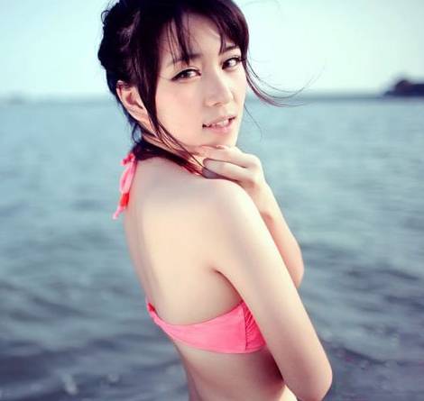 90后女孩身家80亿 一切白富美都是浮云（组图）