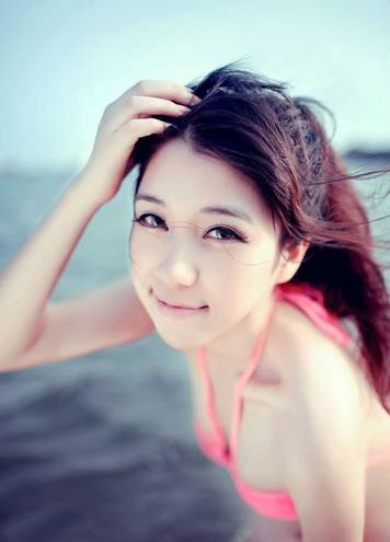 90后女孩身家80亿 一切白富美都是浮云（组图）