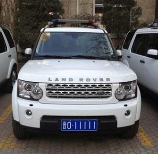 山西交警路虎车队引热议 回应：我们开的都是烂车