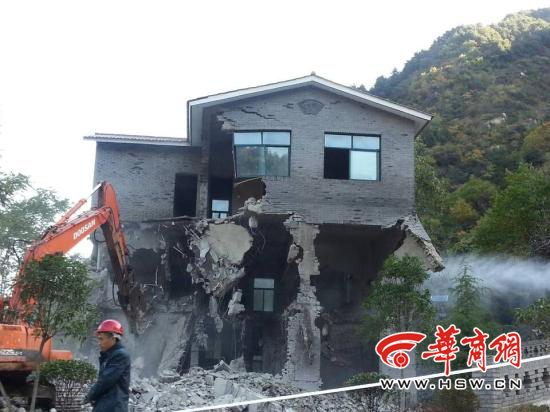 西安长安区太乙宫街道办16栋违建集中拆除