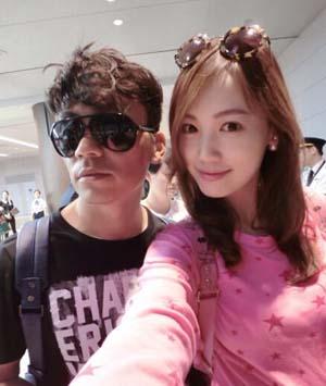 组图：王宝强校花老婆晒美照 生俩孩子身材不变