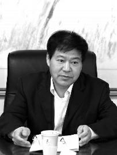 蓝翔校长之妻承认生育6子女 多地计生委称不清楚