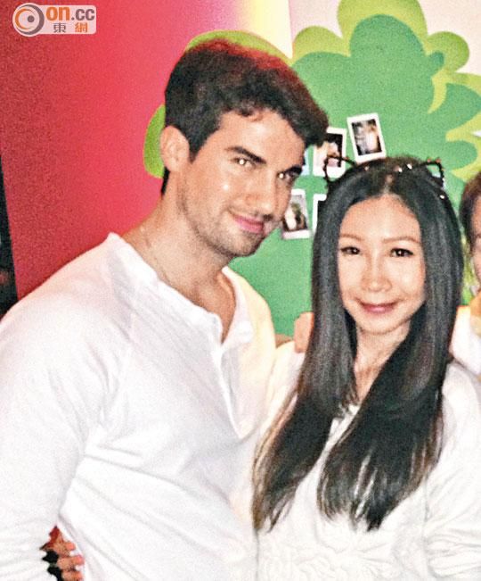 　31岁香港女星分手29次  前男友遍布世界各地