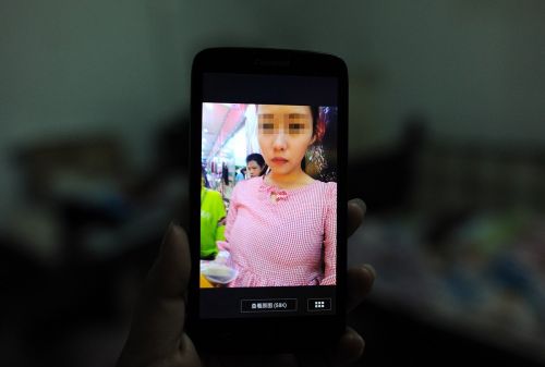 湖南岳阳女孩李悦被4男子带走 “失联”10小时