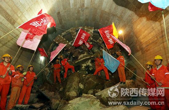 西安地铁三号线盾构区间双线贯通 年底将全线贯通