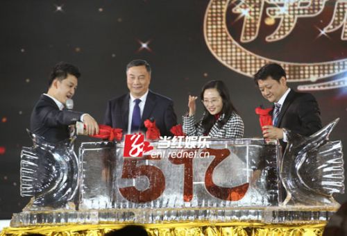爸爸3冠名费卖出5亿 网友:星爸萌娃简直就是印钞机