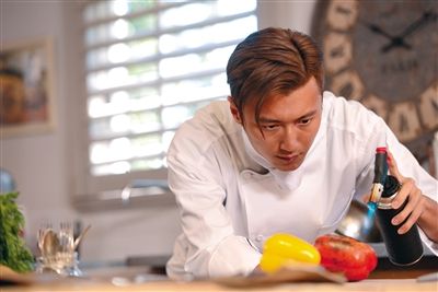 王菲经纪人证实“锋菲”复合 否认王菲再度怀孕