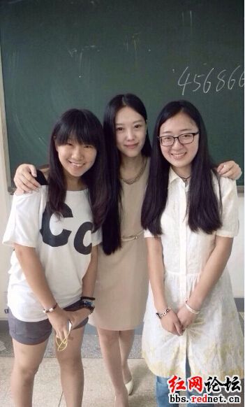 中南大学“辣妈女神”老师走红旁听生站满教室
