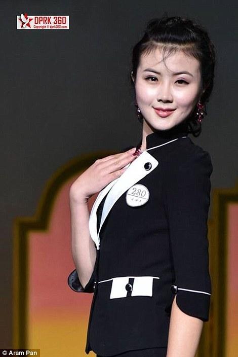 朝鲜时装秀 