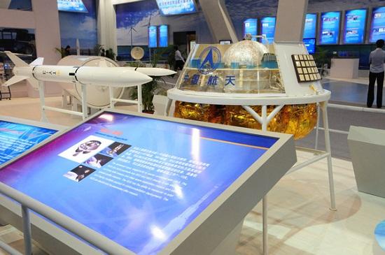 中国太空巴士将亮相 神十创载人航天应用性先河
