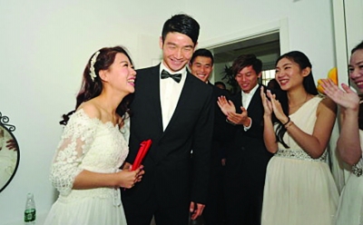 七秒哥吉翔大婚引调侃 网友：洞房可不要7秒哦