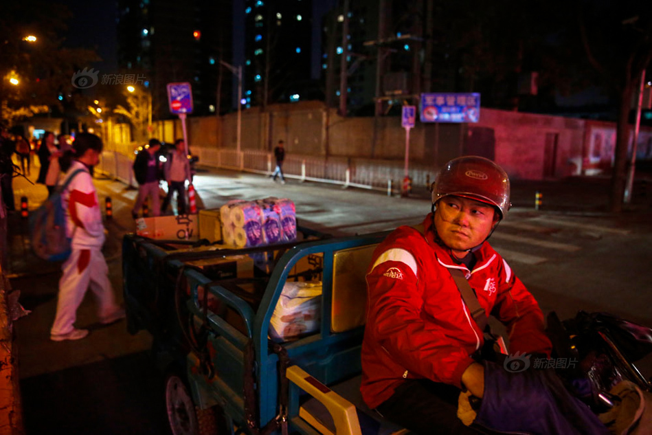 快递员_10位快递员自爆收入(2)