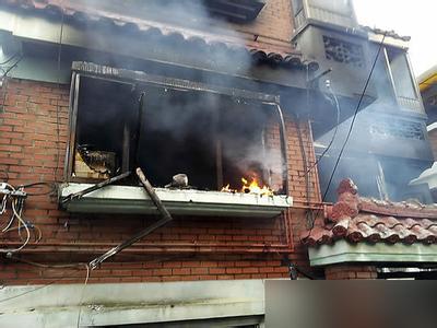 情侣放火致邻居死亡 女方称只为引起其注意