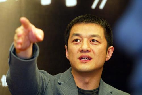 李亚鹏彻底退出娱乐圈 承认自己仍是单身