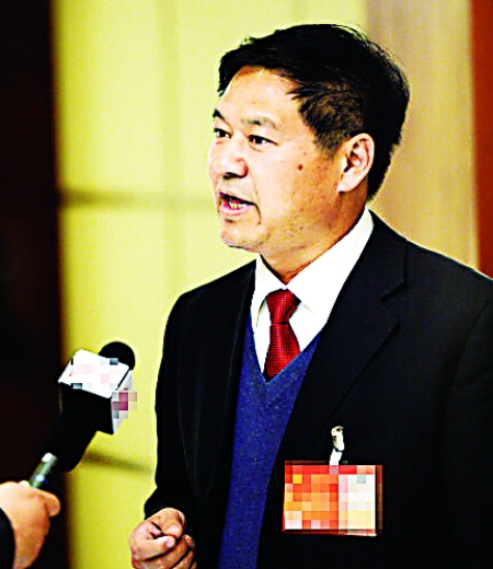 蓝翔校长请辞人大代表 将在山东省人大常委会上表决