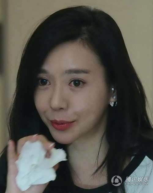 周韦彤被骂滚出娱乐圈 自嘲圆起来滚得容易(图)