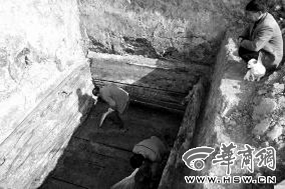 洛南抢救性发掘春秋战国墓葬群 出土罕见青铜剑
