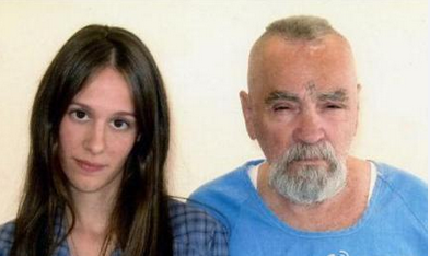 美女爱上杀人魔 盘点爱上罪犯患斯德哥尔摩综合症的电影(图)