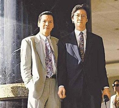 向华胜(右)和向华强兄弟俩