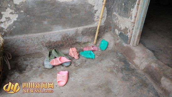 四川智障女子被铁链锁9年 父母：实在没办法(图)