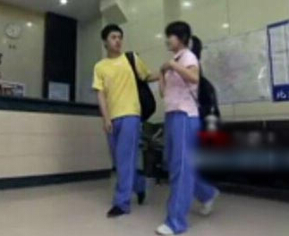 12岁小情侣开房惊呆家长 网友：全世界都惊呆了