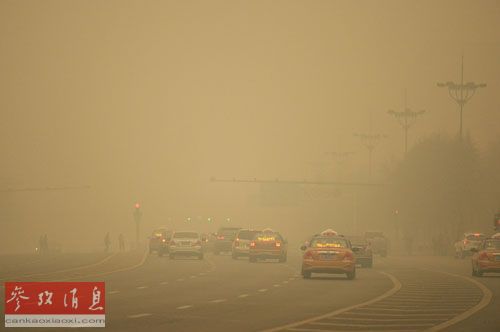 我国北方再遭“难缠”雾霾 网民：冷空气去哪了！