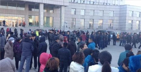 黑龙江教师罢课再上演 教师:教龄25年工资不足2500