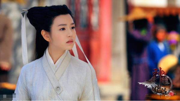 陈妍希称包子脸挺好 新版“小龙女”惹争议