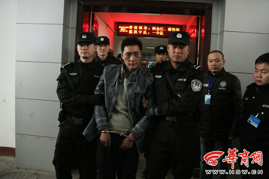 西安邓家村杀人疑犯张帅因涉嫌抢劫杀人被刑事拘留