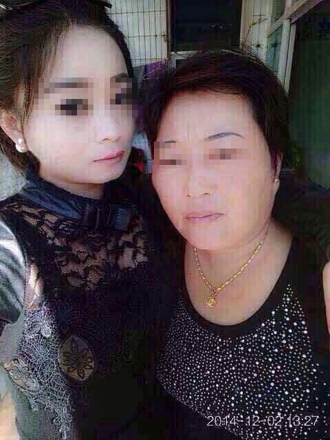 云南强迫女生卖淫"大姐大"私照曝光 打扮前卫性感