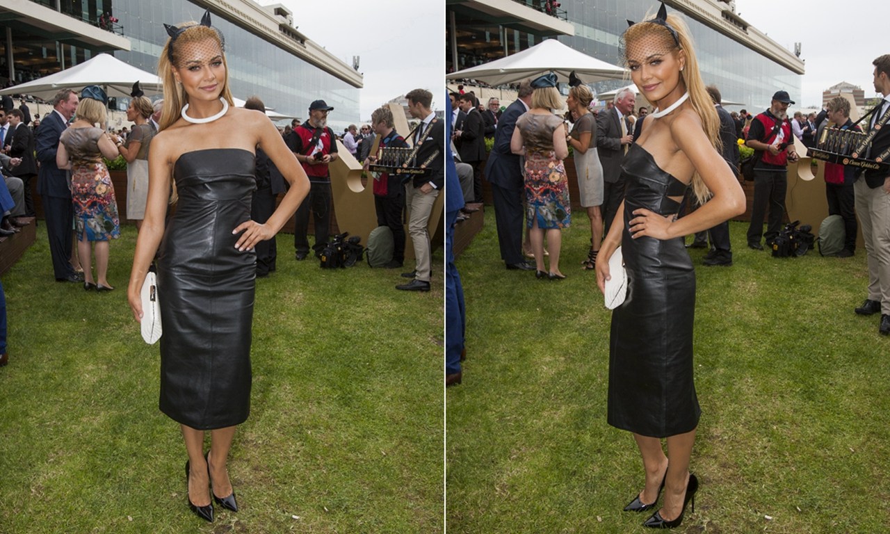 澳洲夏奇拉性感照 亚洲杯开幕式献唱引段暄尖叫