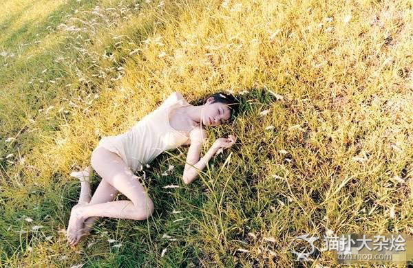 日本婆婆为儿媳拍性感写真 尺度大胆让人喷血