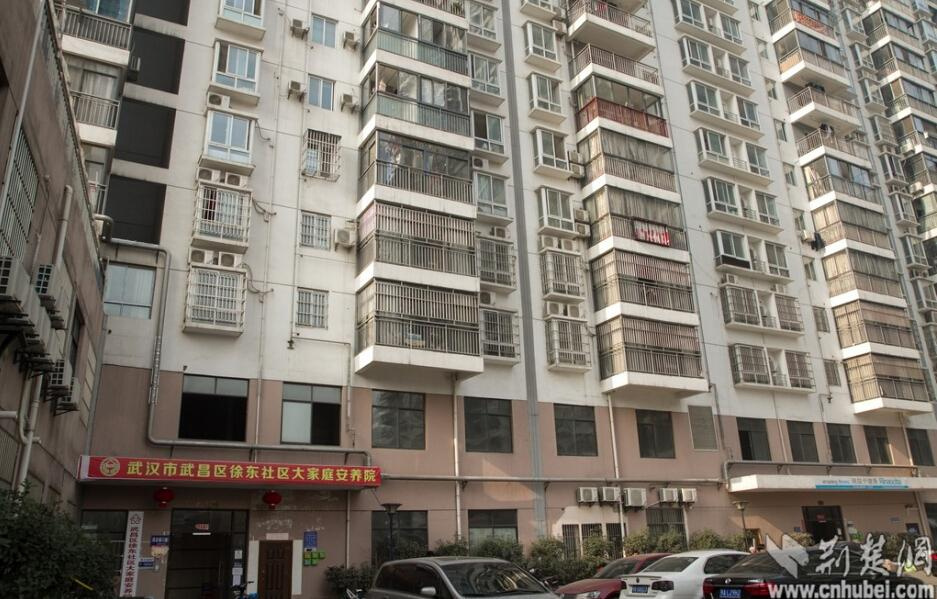 拆二代坐拥数千平房产开养老院
