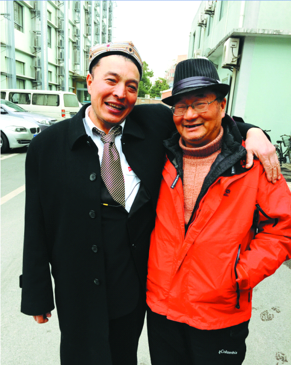 20年后再相聚 新疆男子终于找到上海恩人(图)