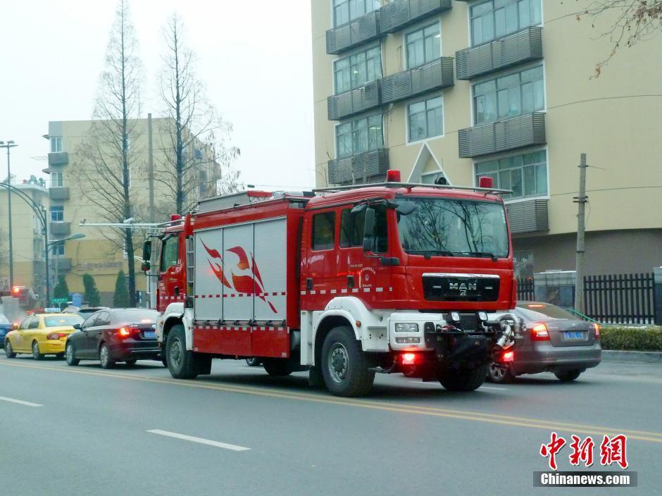 价值900万的双车头消防车