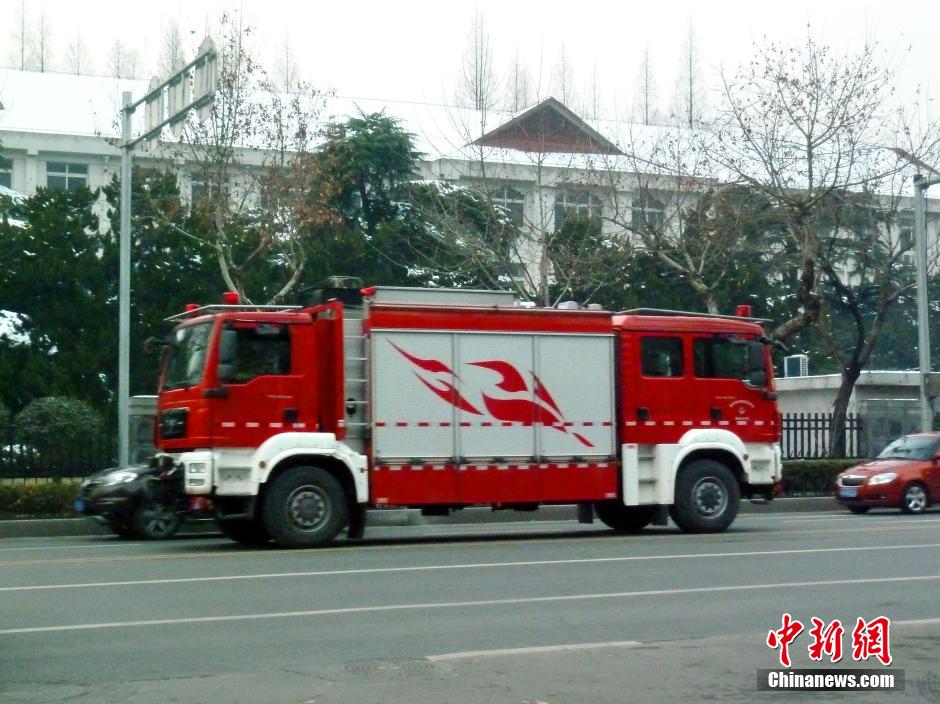 价值900万的双车头消防车