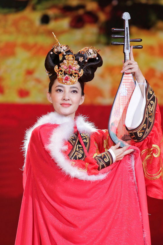 央视春晚第三次彩排 四大美女亮相宅男福利！
