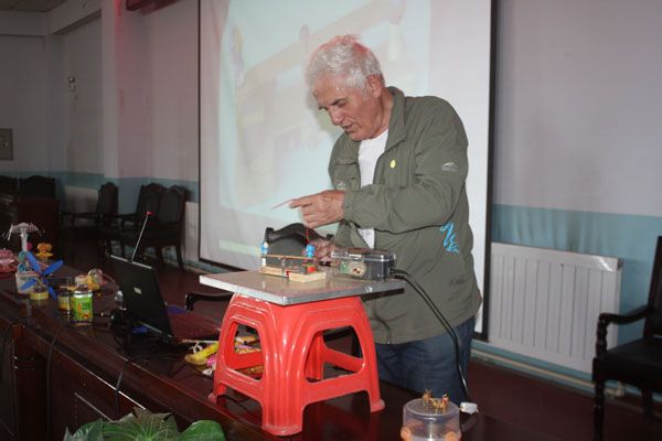 新疆七旬“外裔中国人”李忆祖:我不是“老外”,是新疆人