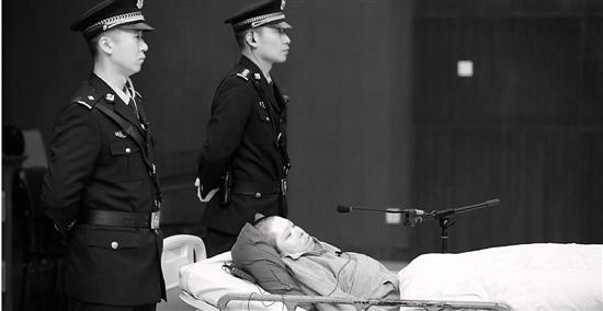 聚焦:杭州公交纵火案宣判死刑 铁笼沉尸案开审嫌犯不认罪