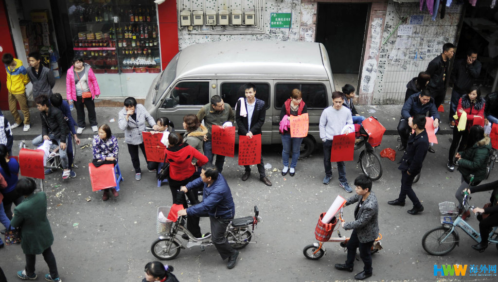 广州：节后服装市场招工难 老板上街寻工人  