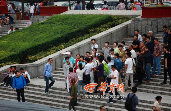 2014091219302100285_550_副本.jpg