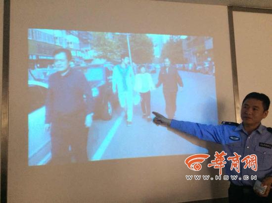 便衣民警经秘密取证抓获围墙巷4名站街女