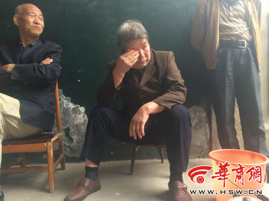 西安一小区每天仅供水一小时 老人吃水不便