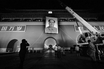 专访领袖肖像组成员：天安门主席像为何每年换一次