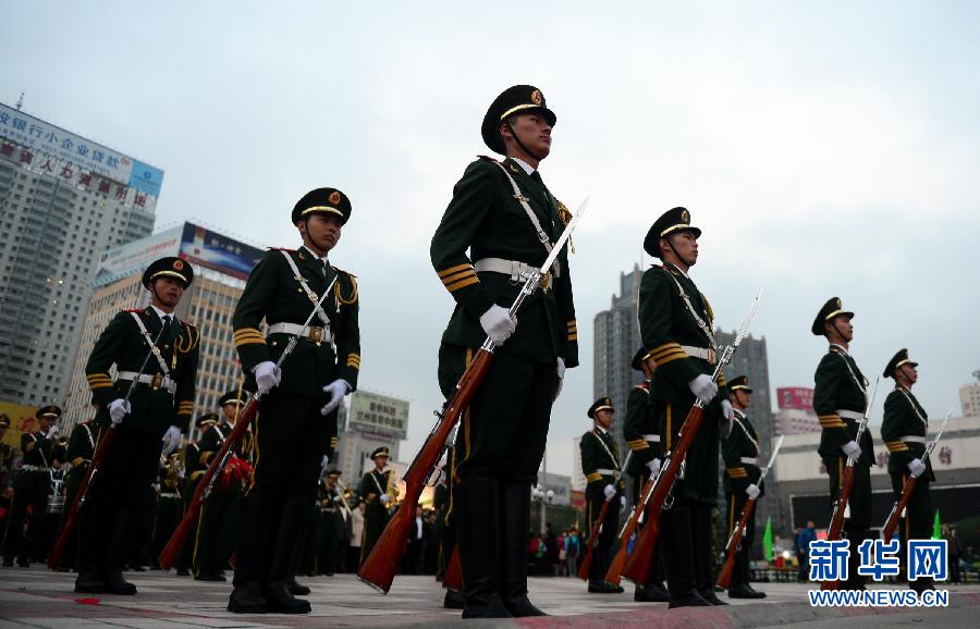 2014国庆升旗仪式各地举行 庆祝建国65周年华诞