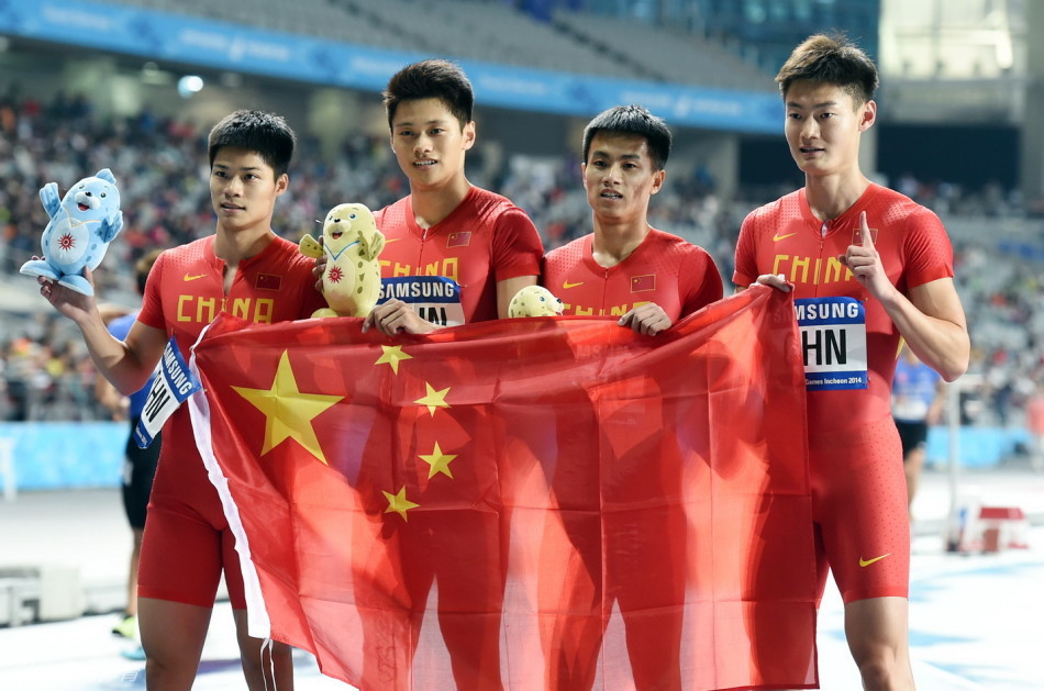 中国揽男女4x100双金 张培萌压轴37秒99破亚洲纪录