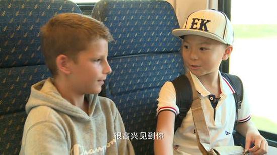 《爸爸在海外》催泪第二波 三个少年独闯海外荒岛寻工人父亲